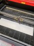 outil:decoupeuse_laser_vevor_kh9060:12_placement_materieaux.jpg